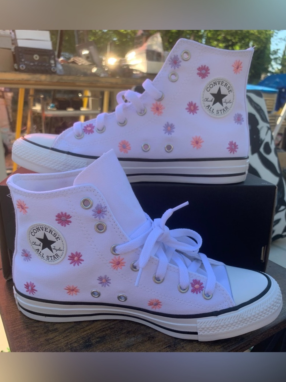 NEW BiG Kids Converse White High Top Sneakers Pink & Peach Daisy Embroidery - Picture 2 of 7